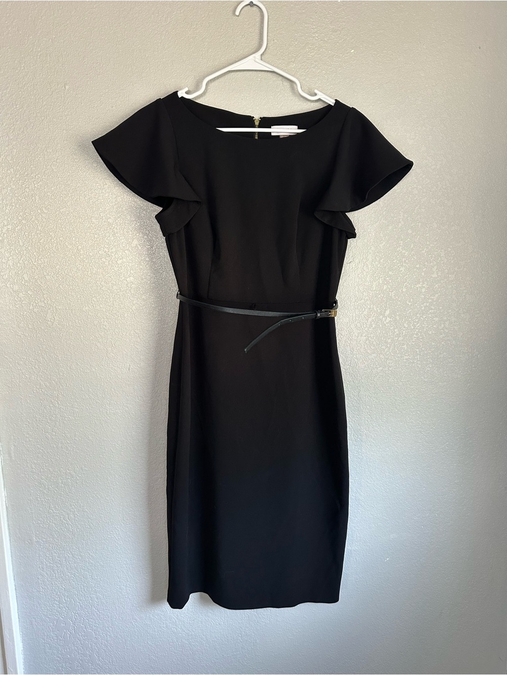 Calvin Klein Black Sleeveless Sheath Fitted Knee Length Dress